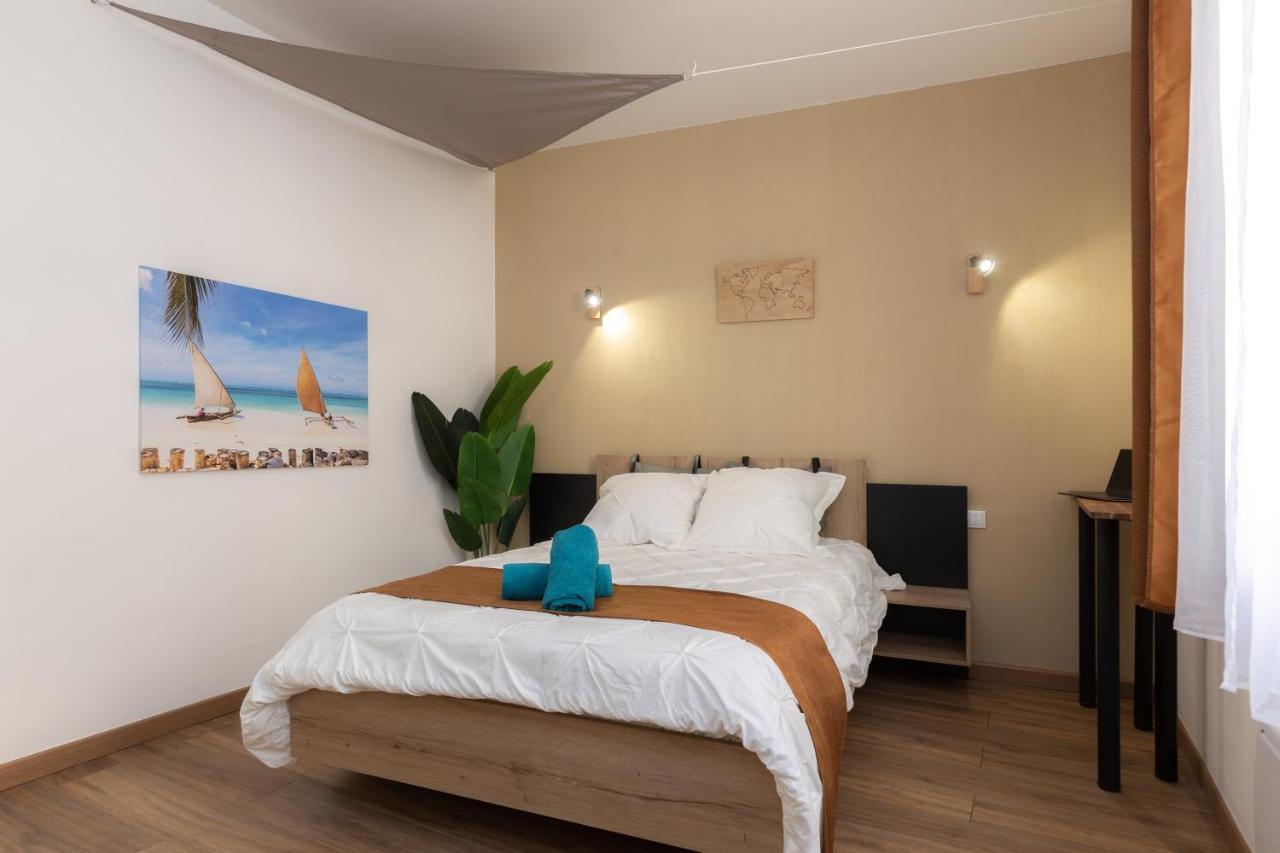 Le Voilier - Port De Plaisance - Host Provence Apartment ลาแซน-ซูร์-แมร์ ภายนอก รูปภาพ