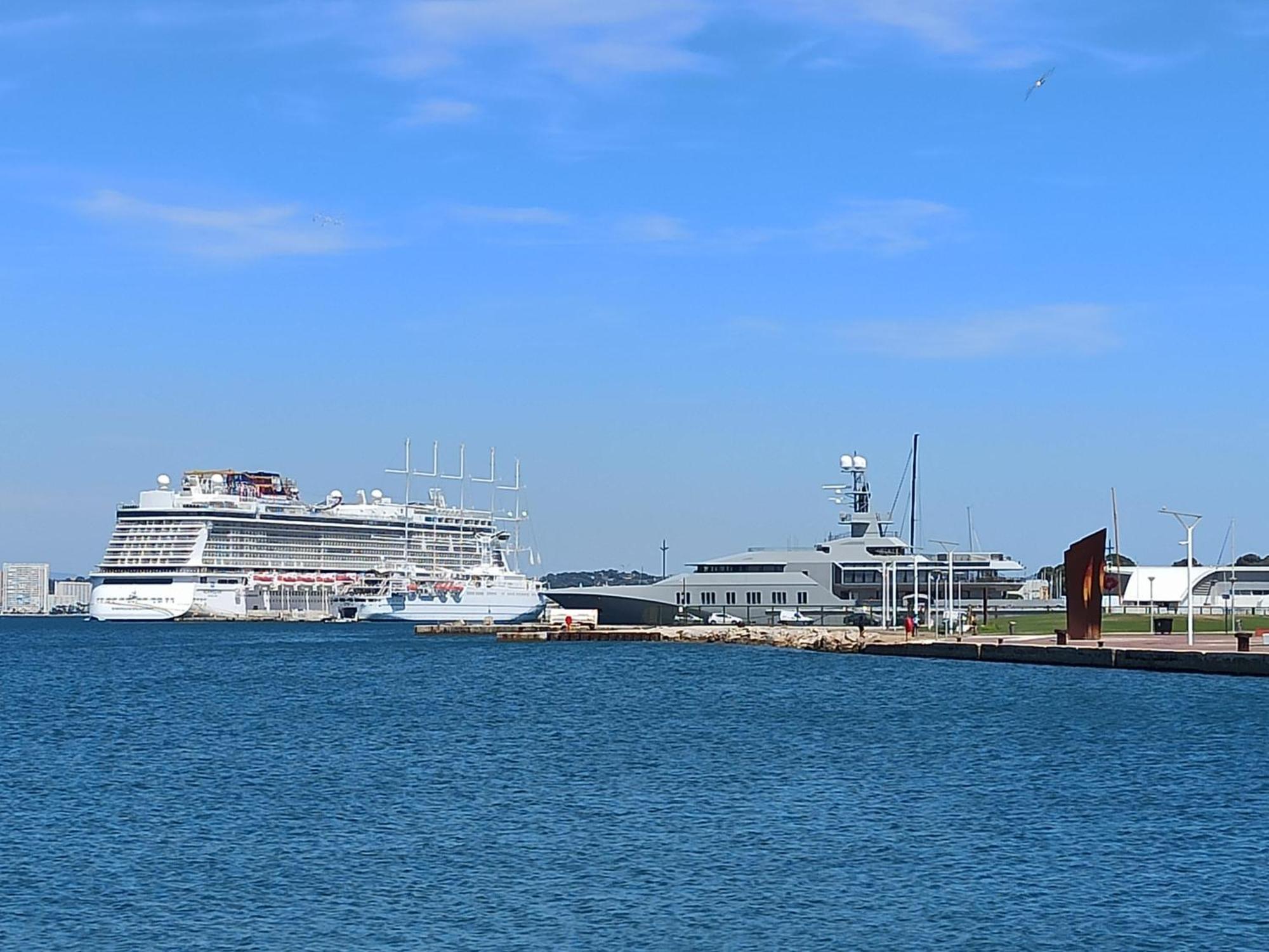 Le Voilier - Port De Plaisance - Host Provence Apartment ลาแซน-ซูร์-แมร์ ภายนอก รูปภาพ